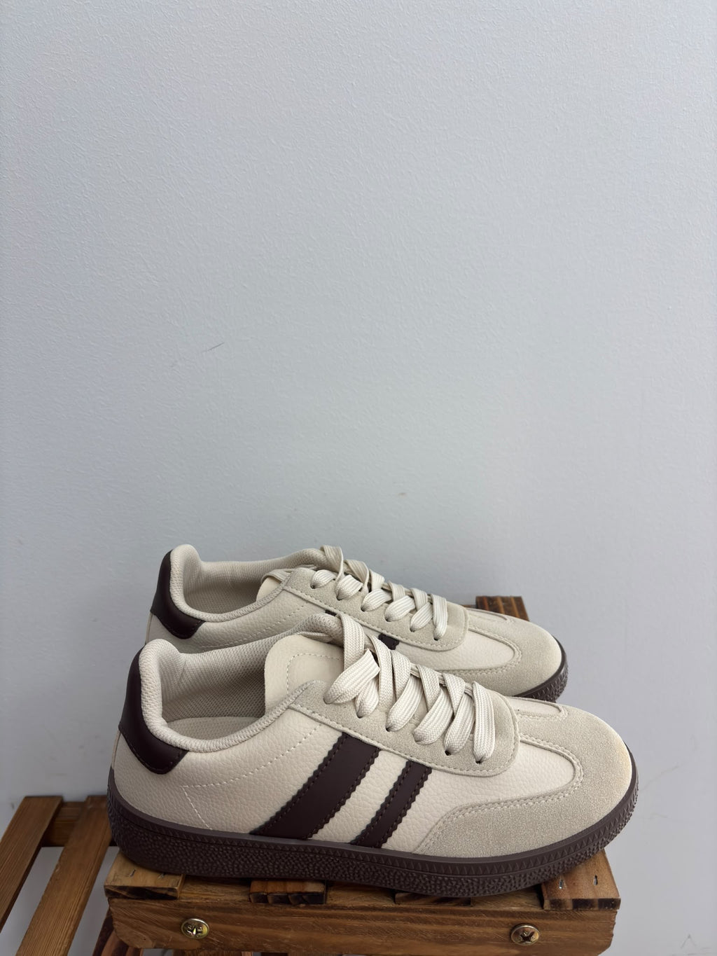 EV575/DEPORTIVAS BEIGE