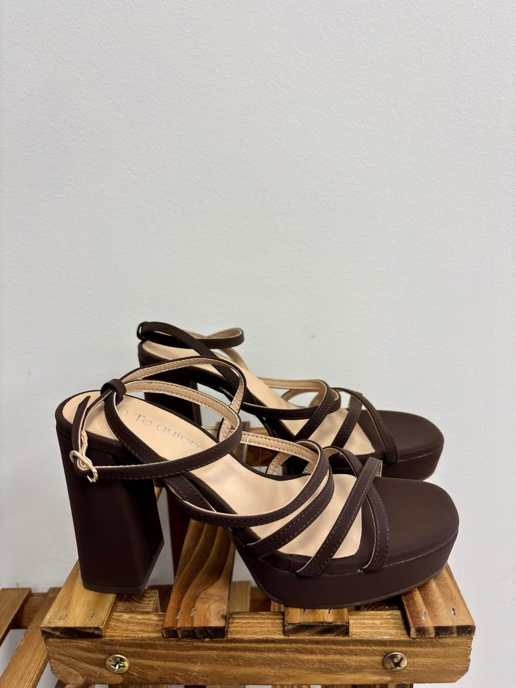 6103/SANDALIA MARRÓN
