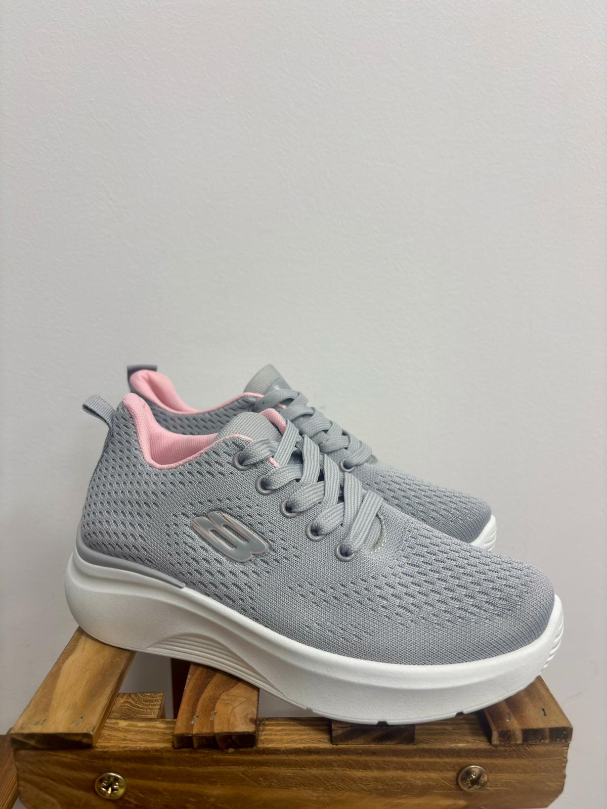 Zapatilla deportiva ligera gris