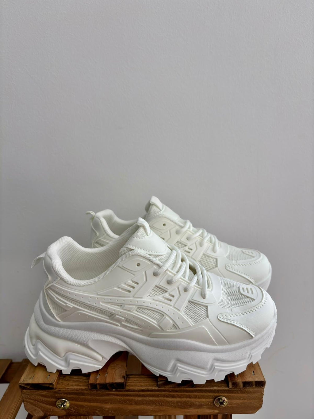 Zapatillas blancas total look