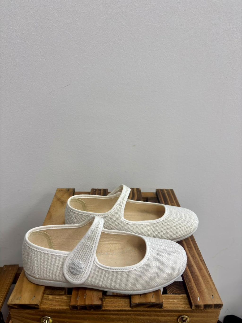 755/MERCEDITA LINO BLANCO BOTÓN