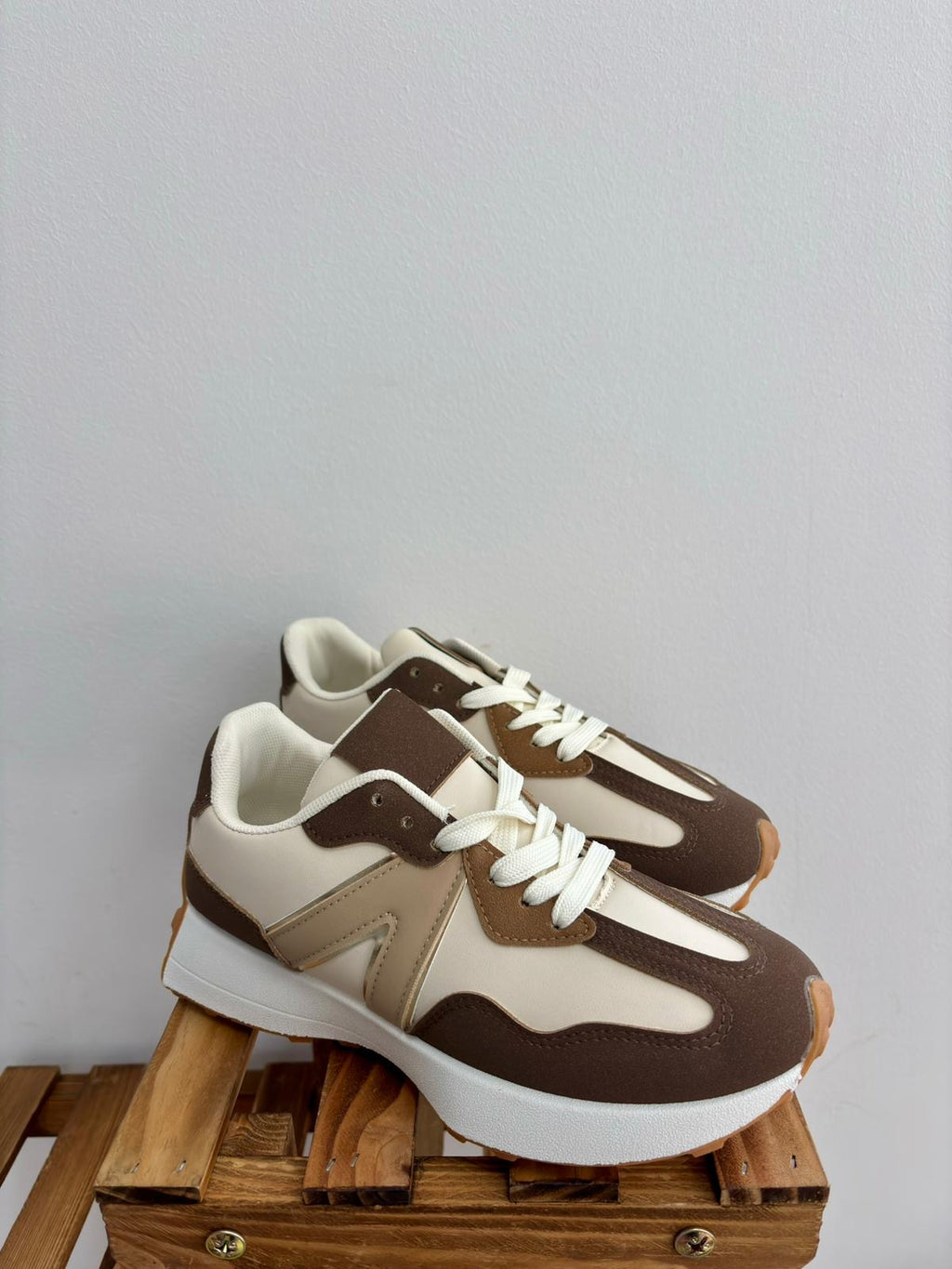 LLEDD18/DEPORTIVA URBAN BEIGE