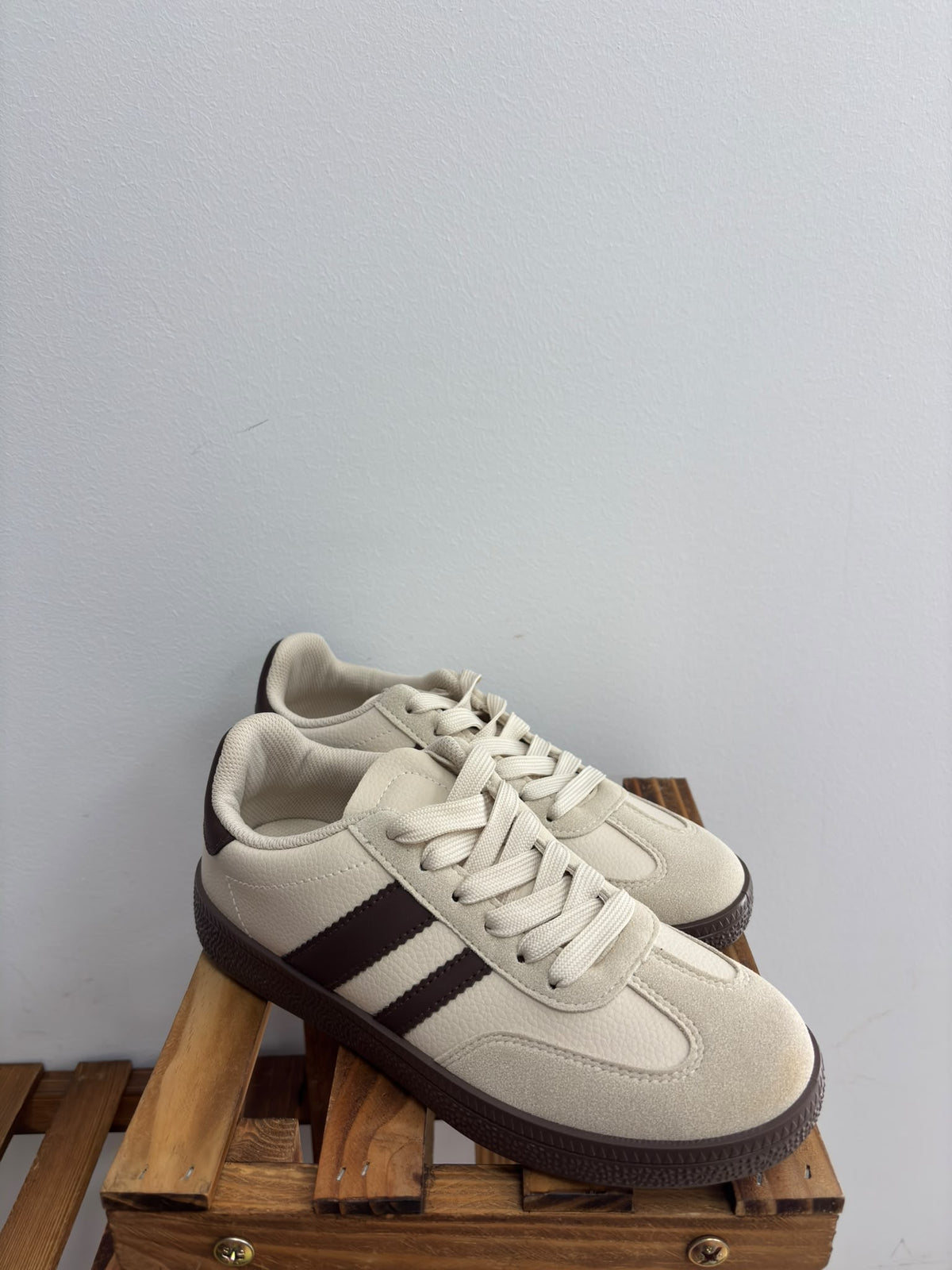 EV575/DEPORTIVAS BEIGE