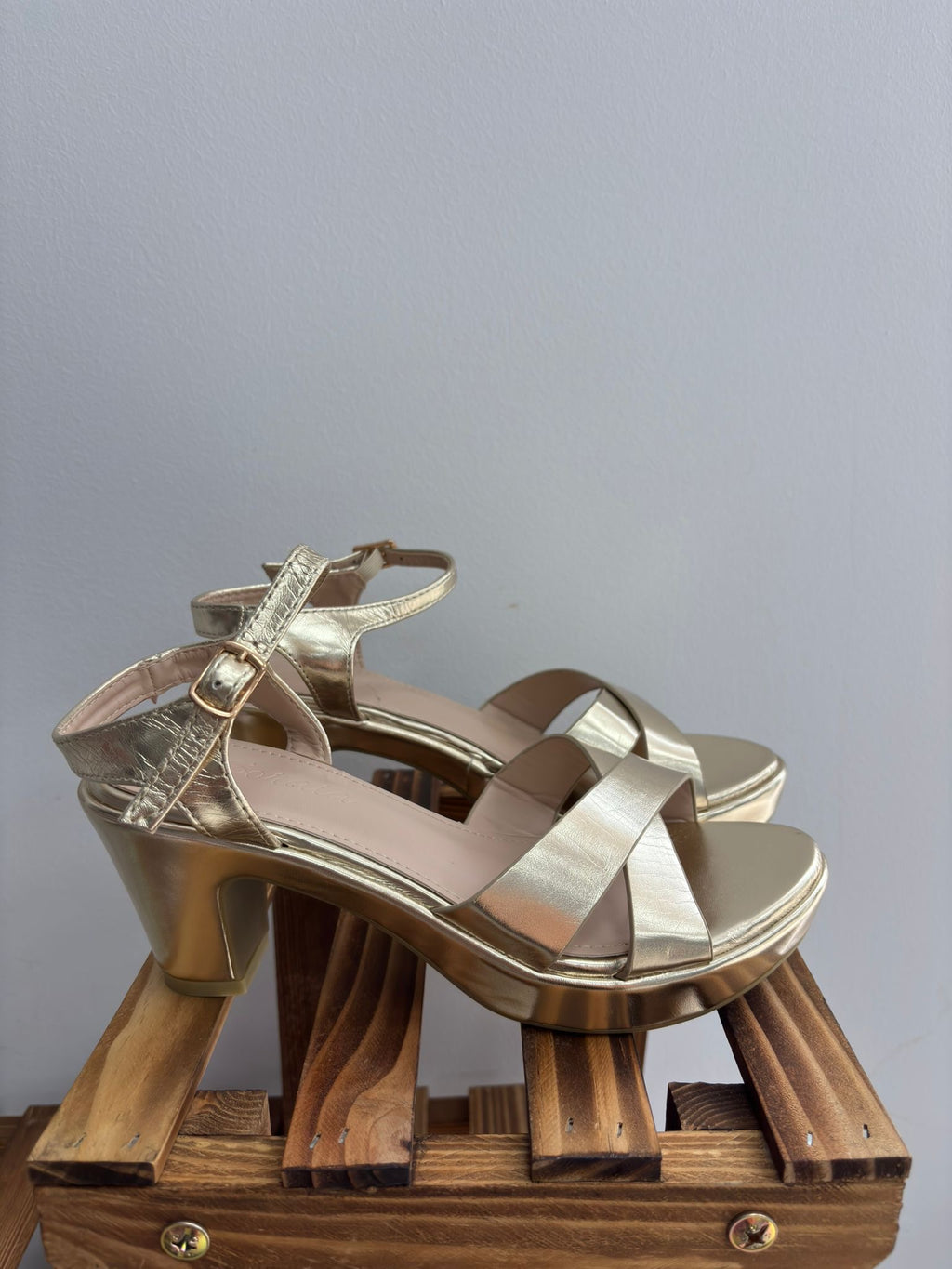 GZA/SANDALIA GOLDEN