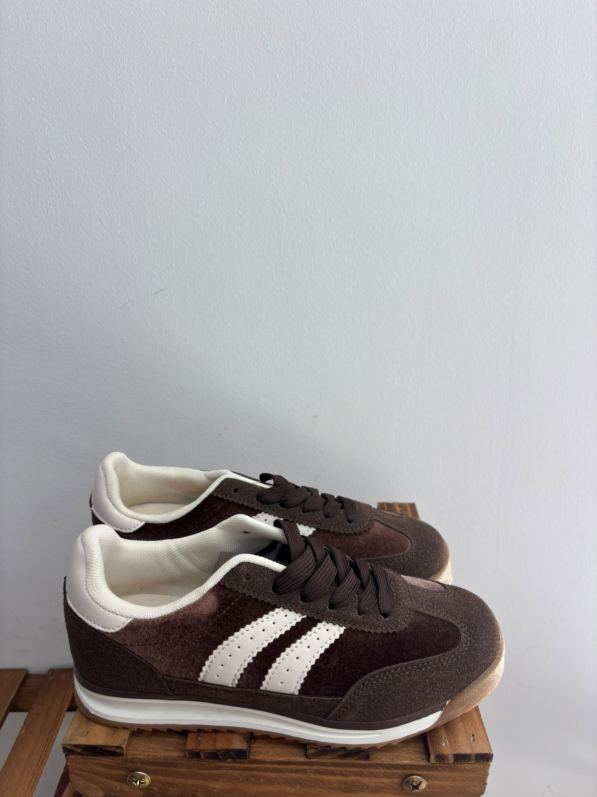 TT311/DEPORTIVAS TERCIOPELO