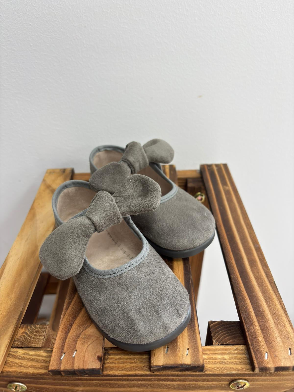 155/MERCEDITA TERCIOPELO MOÑA GRIS