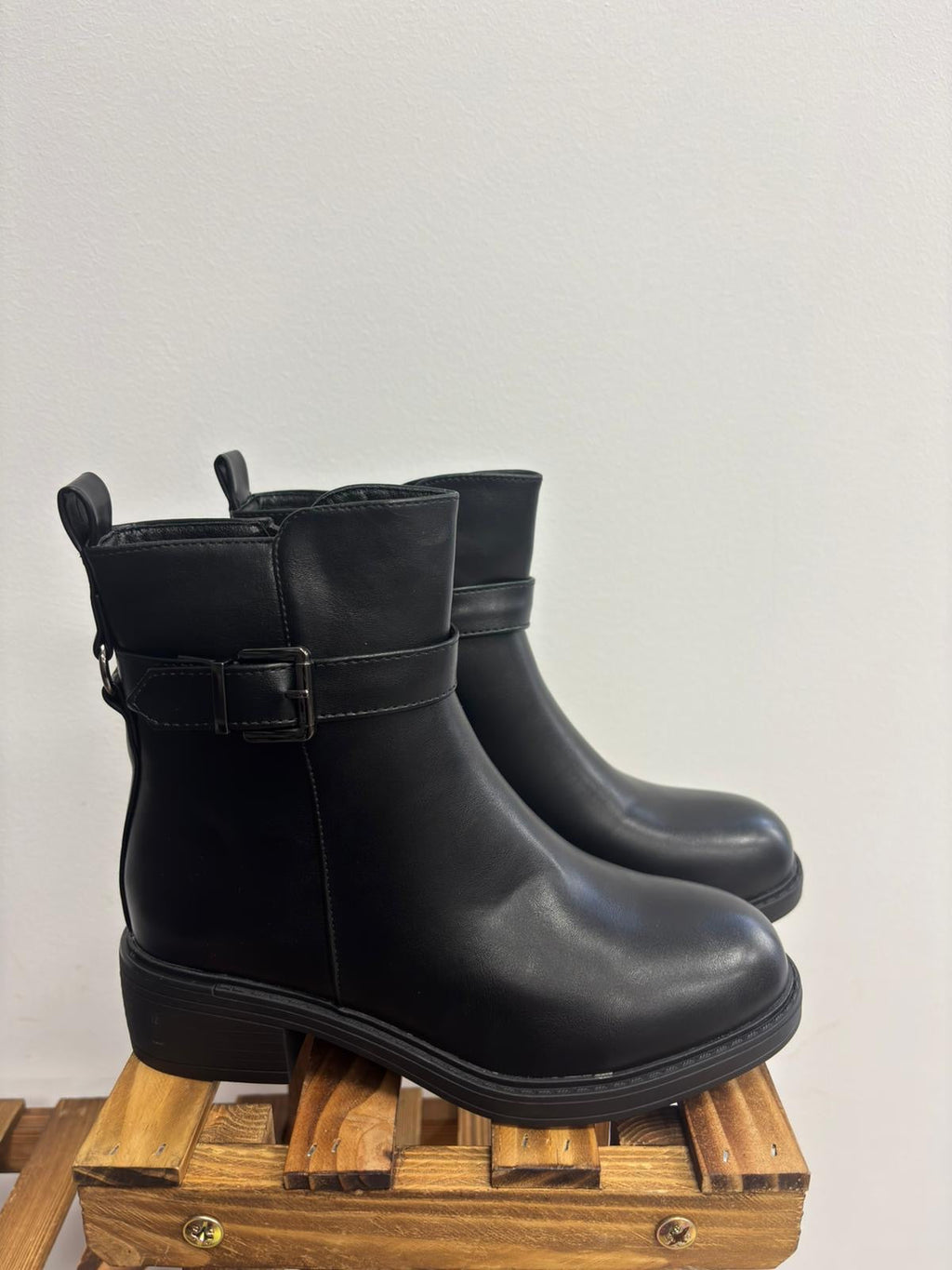 Ankle boots