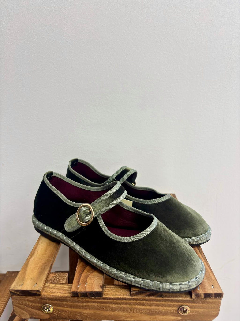 Merceditas de terciopelo