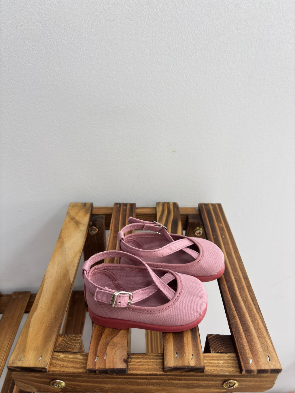 MERCEDITA CRUZADA